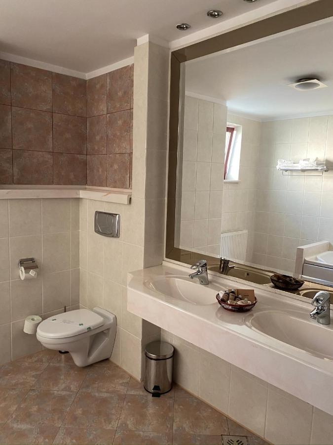 Casa Jasmine Hotell Braşov Exteriör bild