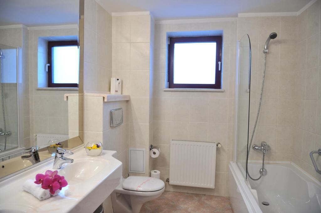 Casa Jasmine Hotell Braşov Exteriör bild